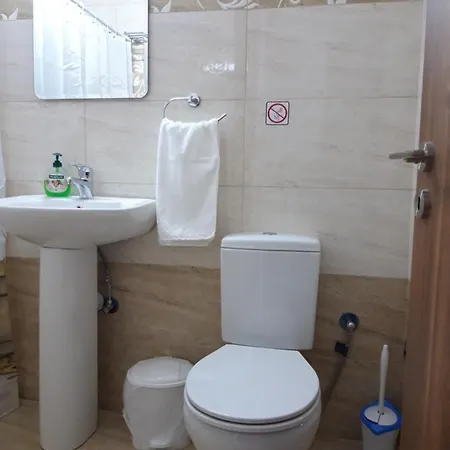 公寓 Costas Two-bedroom Ground Floor Paphos